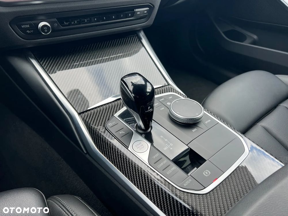 BMW Seria 3 320d M Sport Shadow - 19