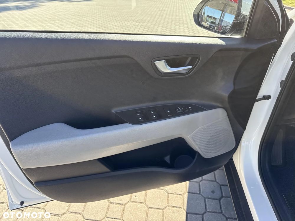 Kia Stonic 1.0 T-GDI XL - 10