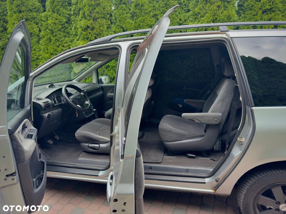 Ford Galaxy 1.9 TDI Ghia - 10