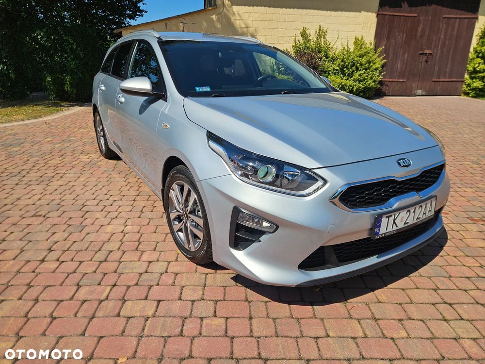 Kia Ceed - 8