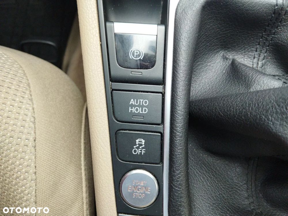Volkswagen Passat 1.4 TSI BMT Comfortline - 21