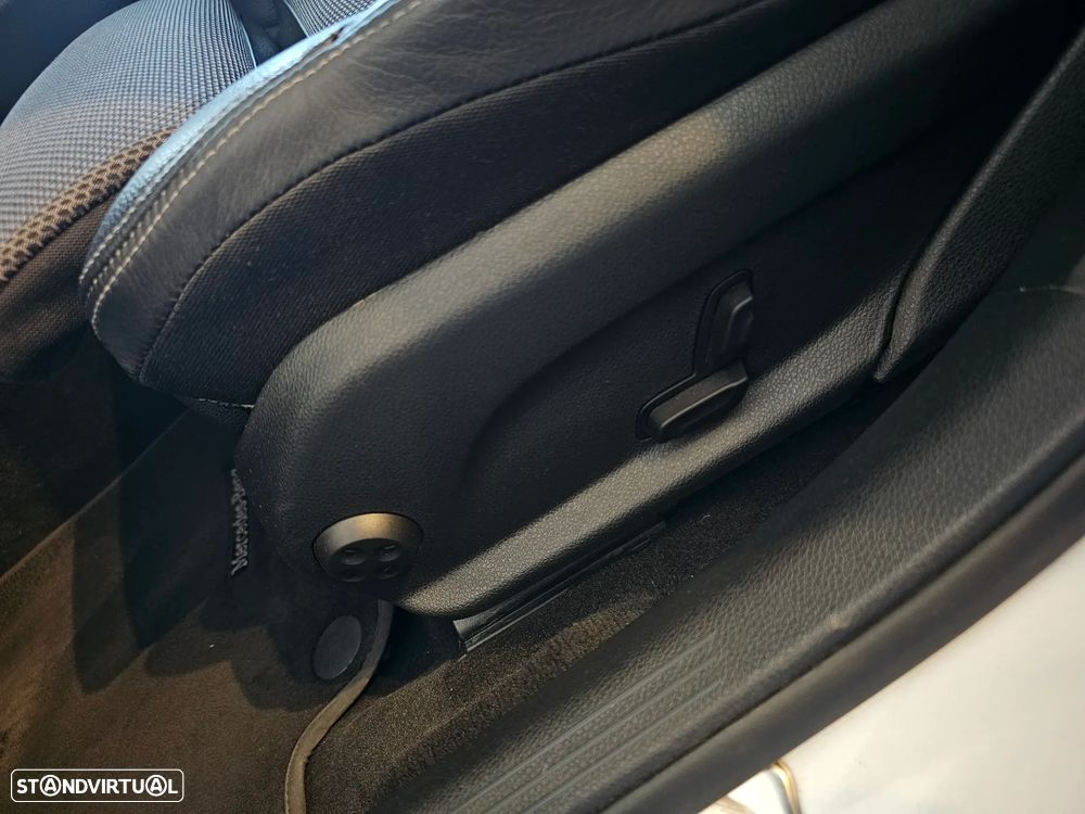 Mercedes-Benz C 220 d Station 9G-TRONIC AMG Line - 32