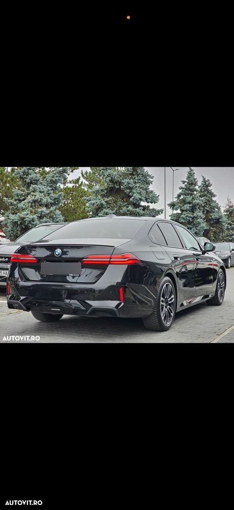 BMW Seria 5 520i Aut. - 25