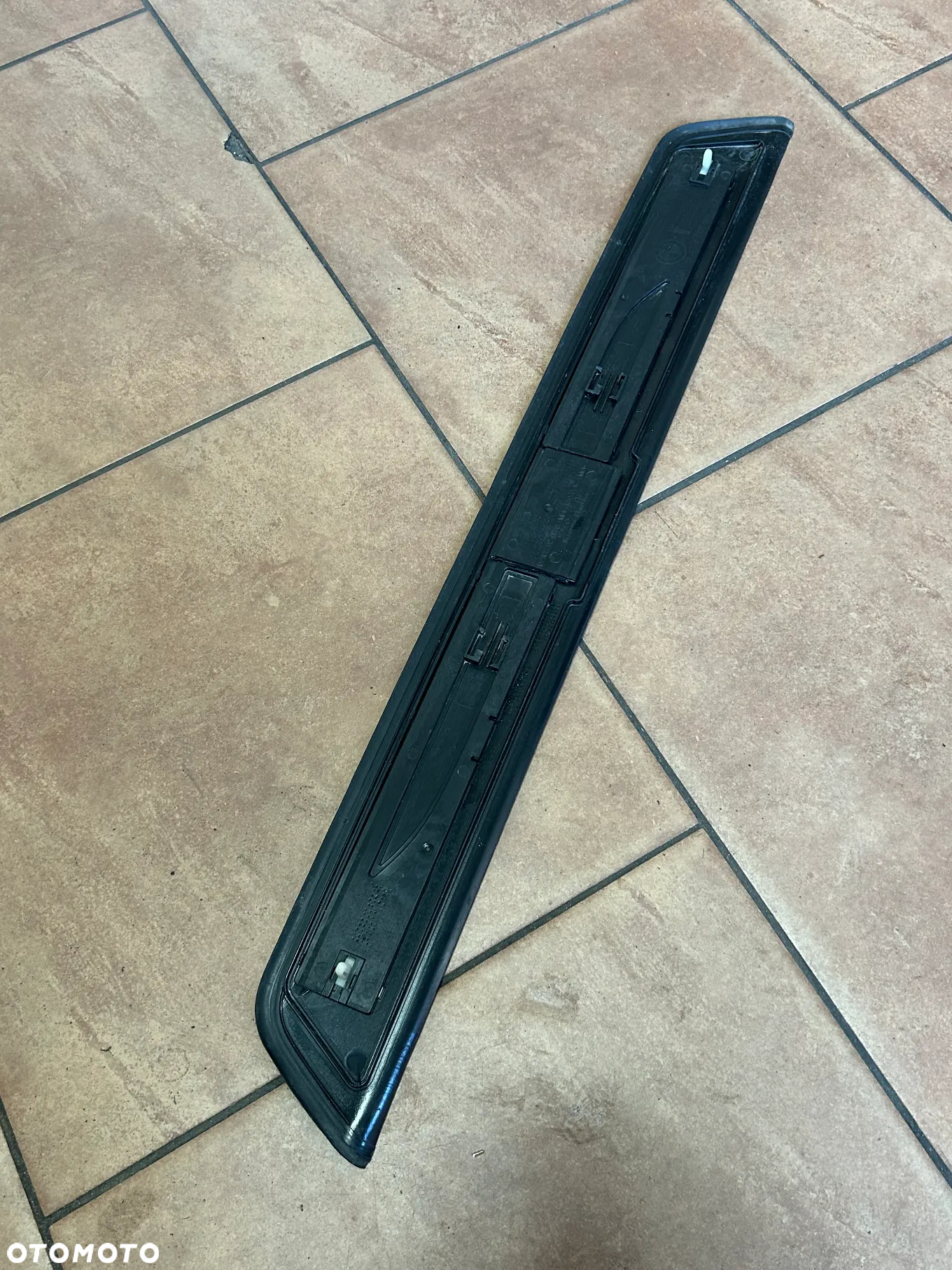 LISTWA NAKŁADKA PROGOWA LEWA PRZEDNIA BMW 5 F10 7203607 - 2