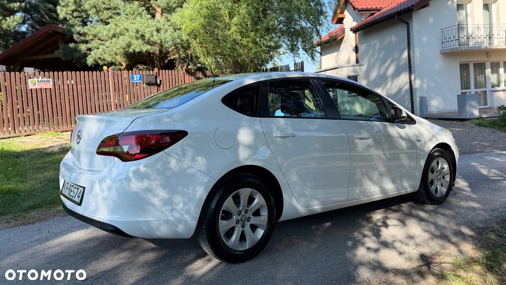 Opel Astra 1.6 Active EU6 - 7