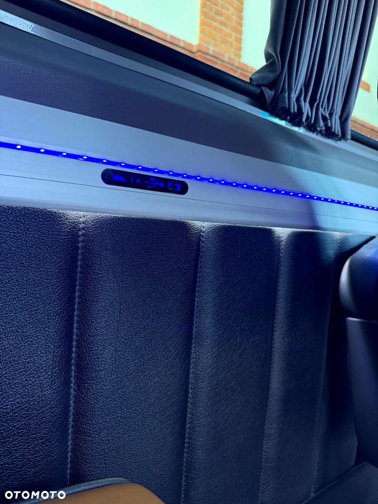 Mercedes-Benz Sprinter 906.233 - 32