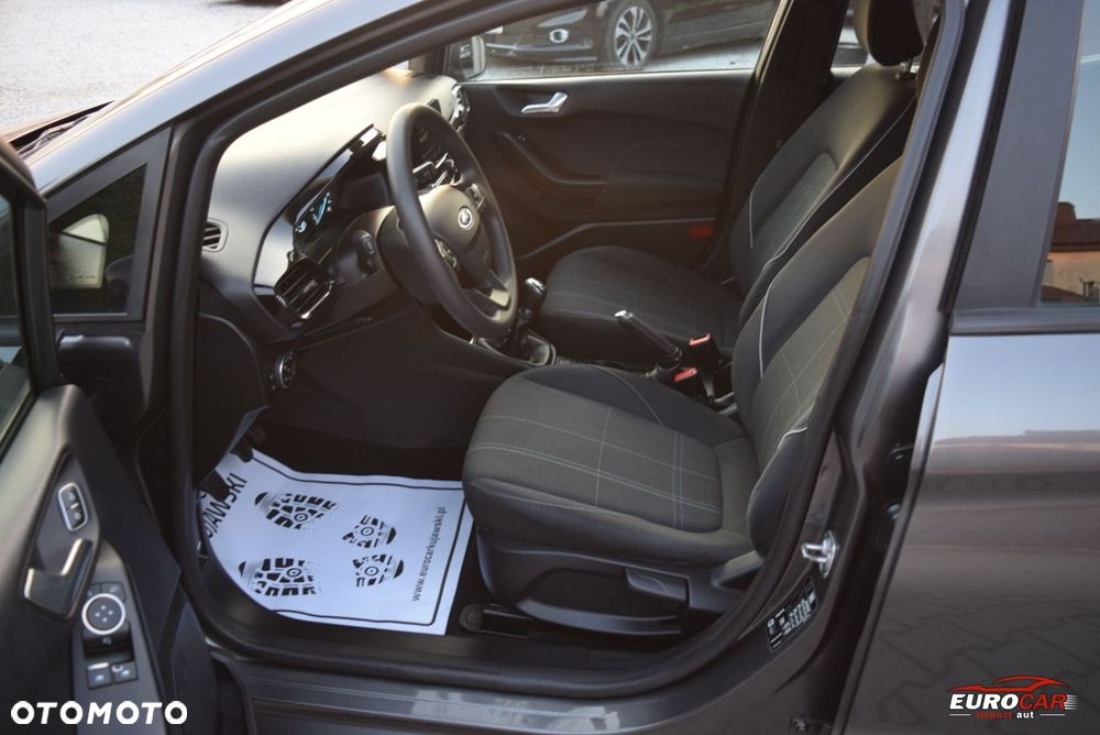 Ford Fiesta - 10