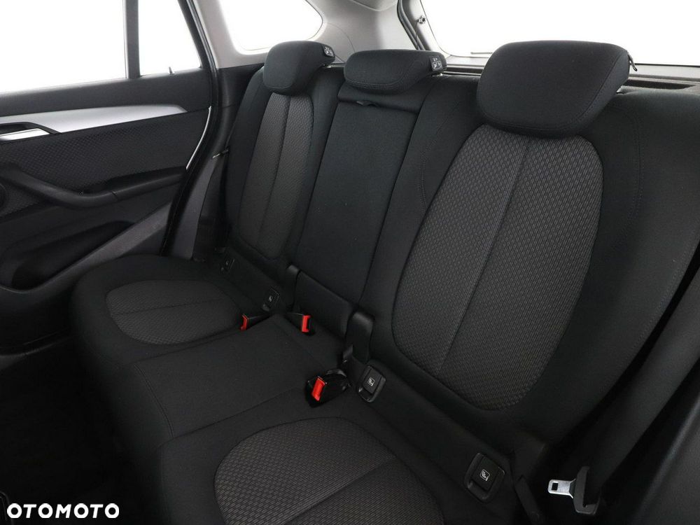 BMW X1 sDrive18d Advantage - 17