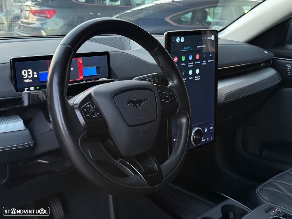 Ford Mustang Mach-E 75.7 kWh Premium AWD - 8