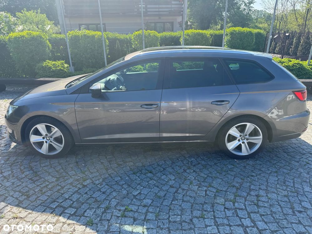 Seat Leon 2.0 TDI DPF Start&Stop DSG FR - 9