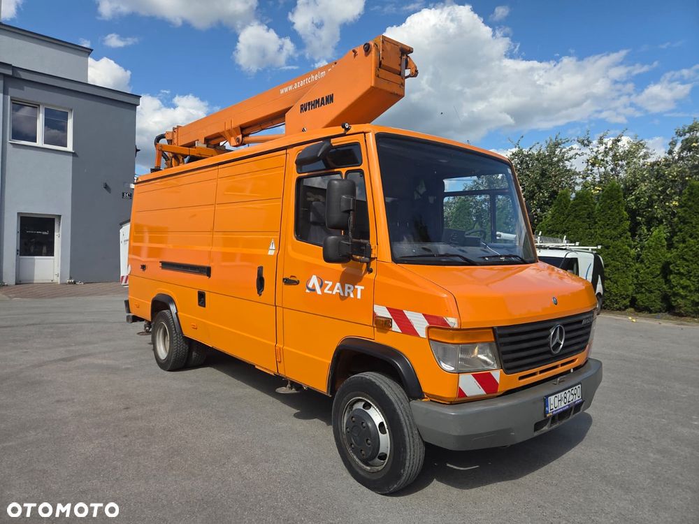 Mercedes-Benz VARIO 812D - 1