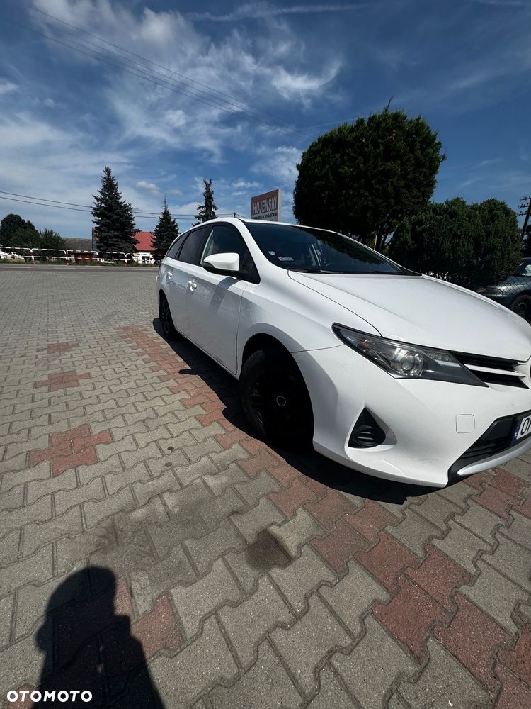 Toyota Auris 1.4 D-4D Active - 5