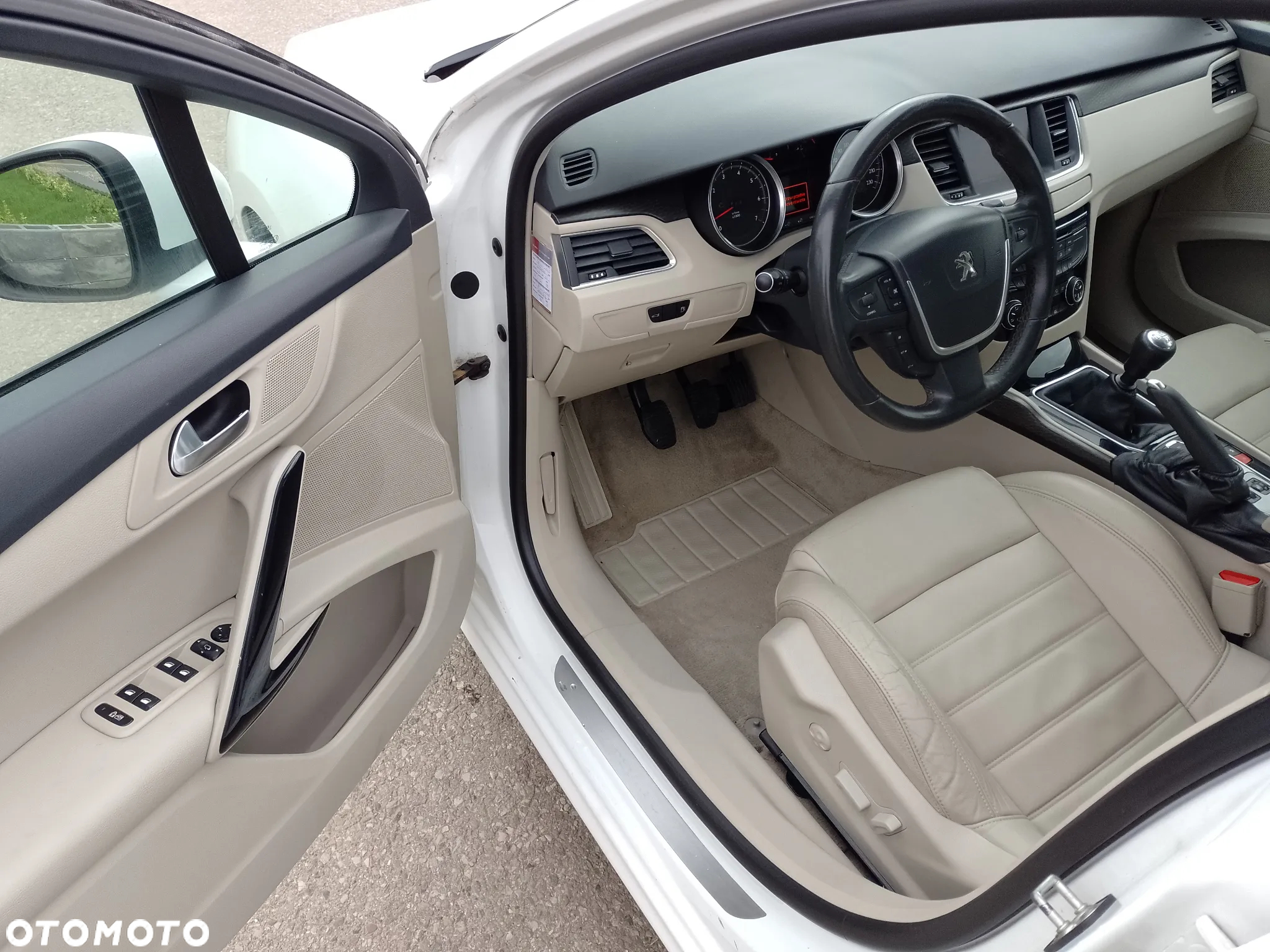 Peugeot 508 1.6 T Business Line - 12