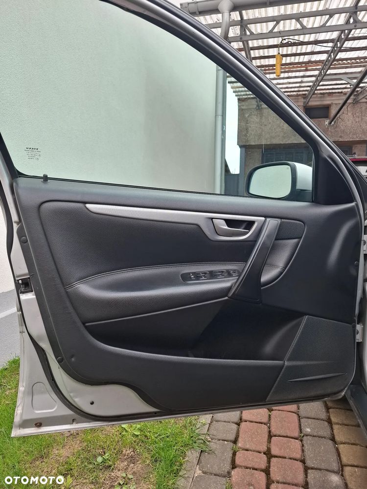Volvo V70 2.4D - 13