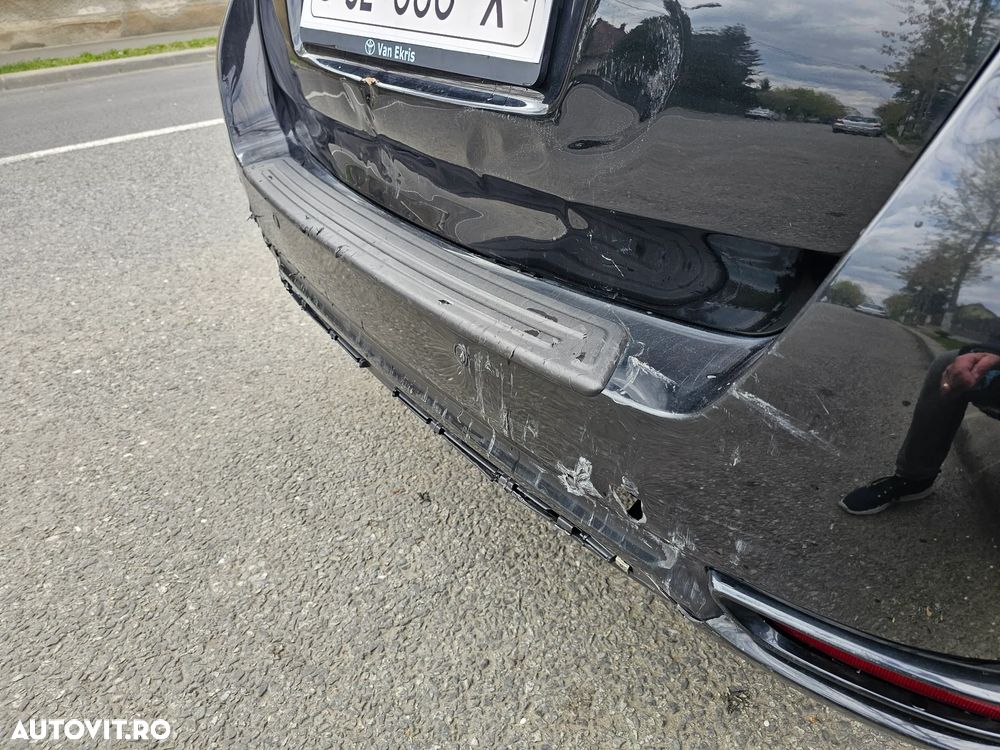 Toyota Auris 1.8 Executive - 9