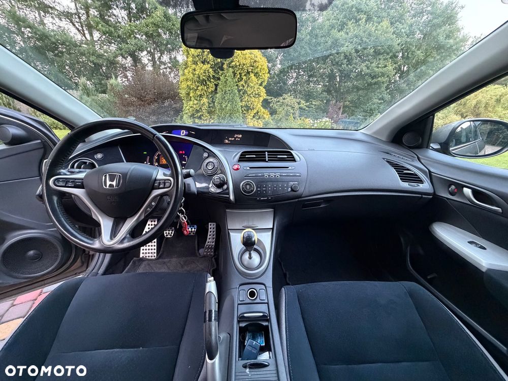 Honda Civic 1.8 Comfort - 15