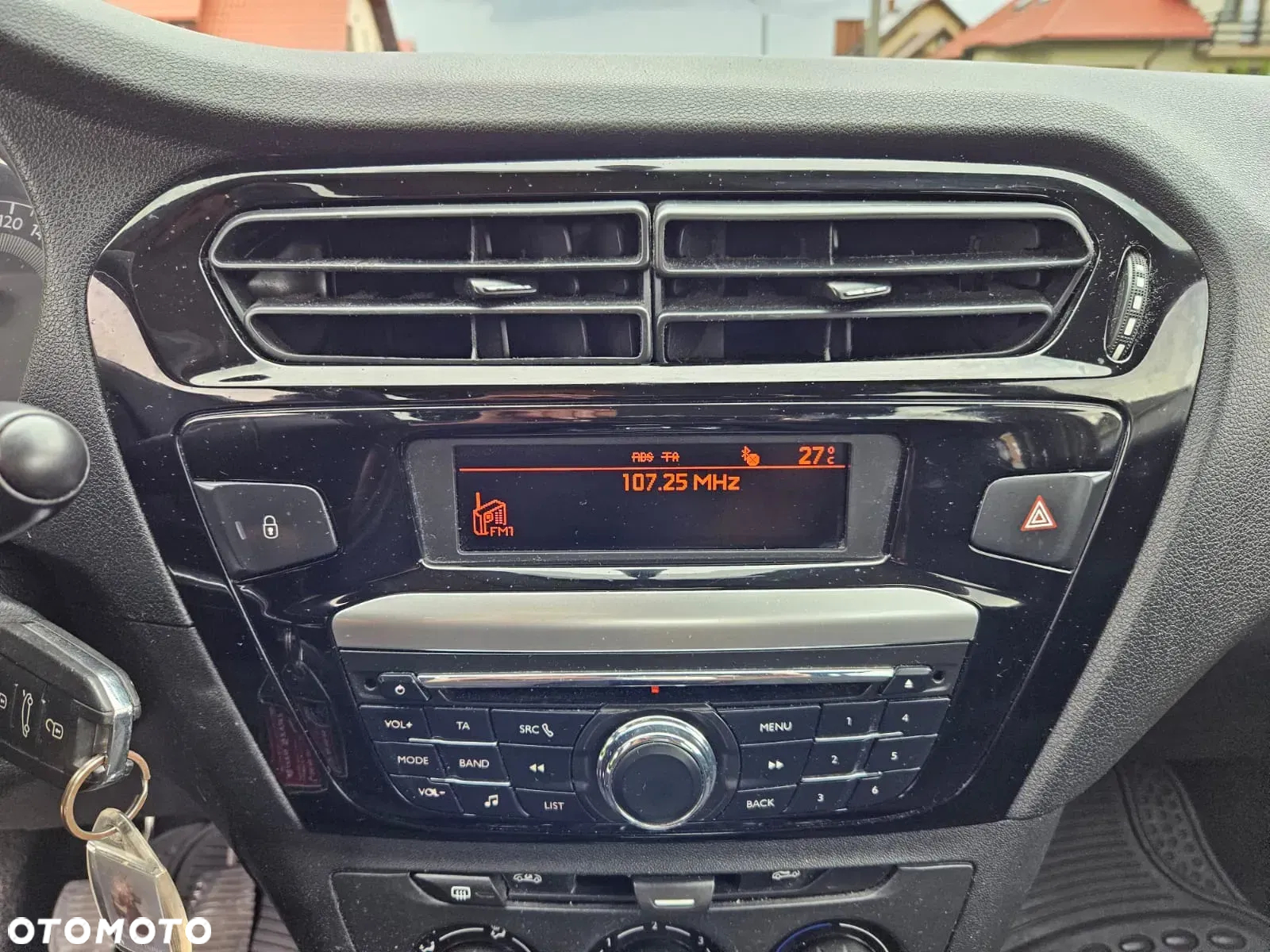 Peugeot 301 1.6 VTi Active - 11