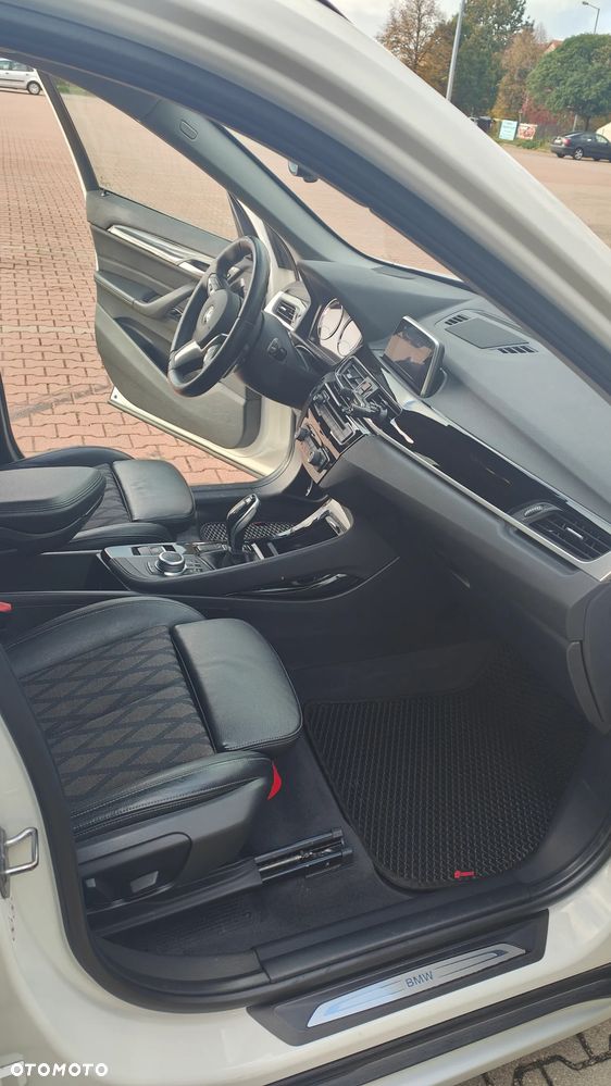 BMW X1 - 13