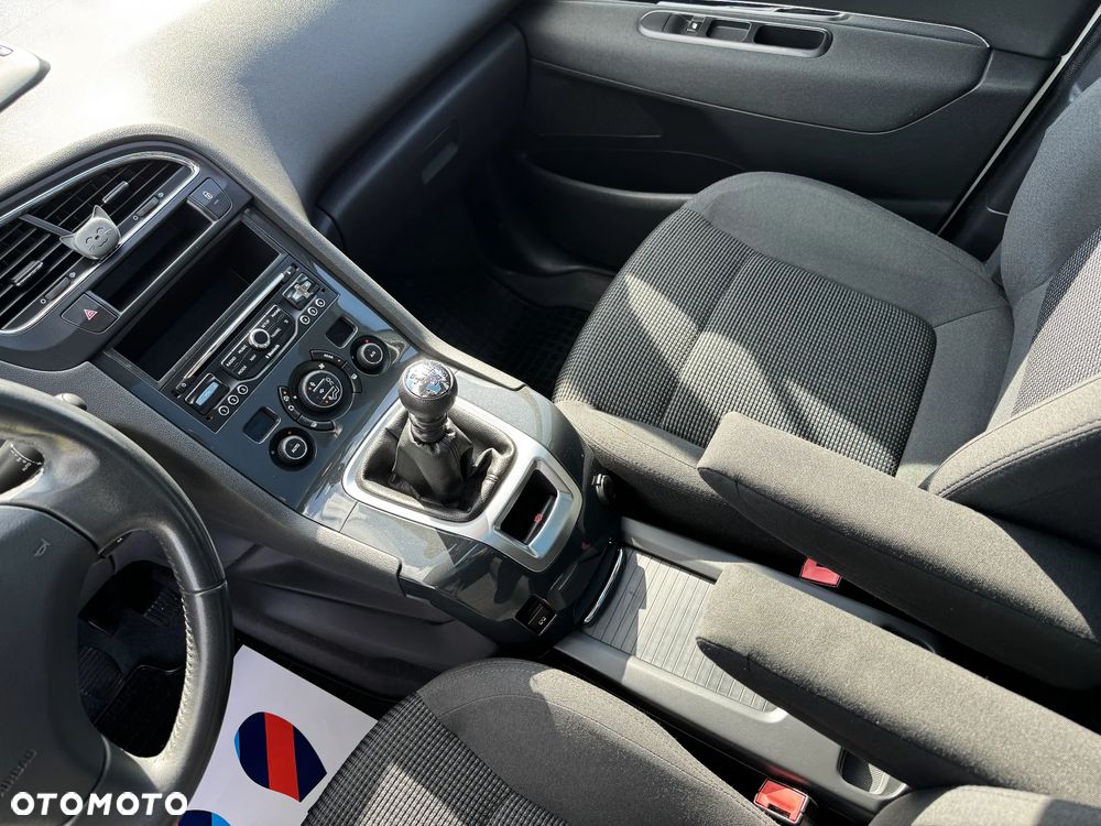 Peugeot 5008 2.0 HDi Allure - 37