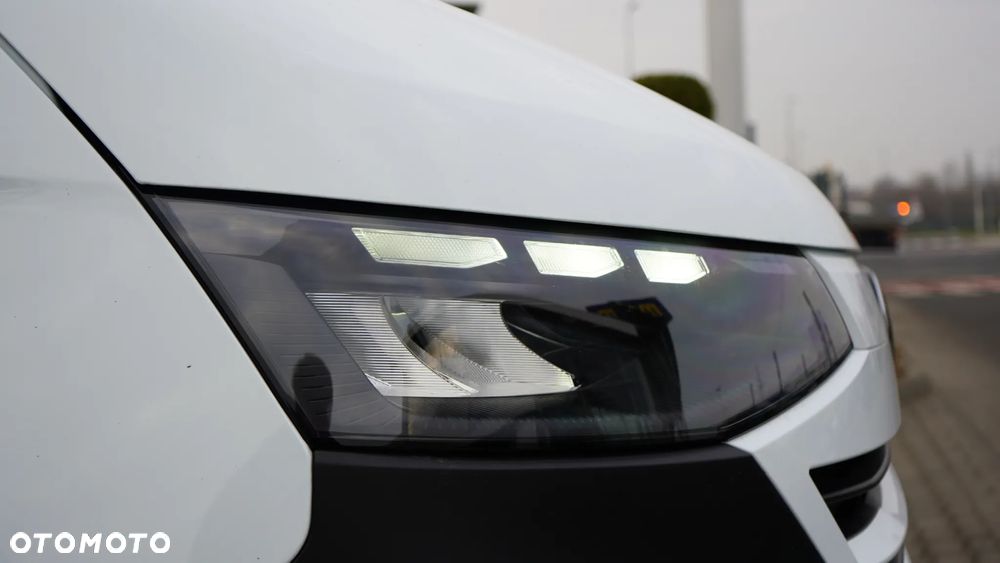 Volkswagen Caravelle 2.0 TDI L2 - 8