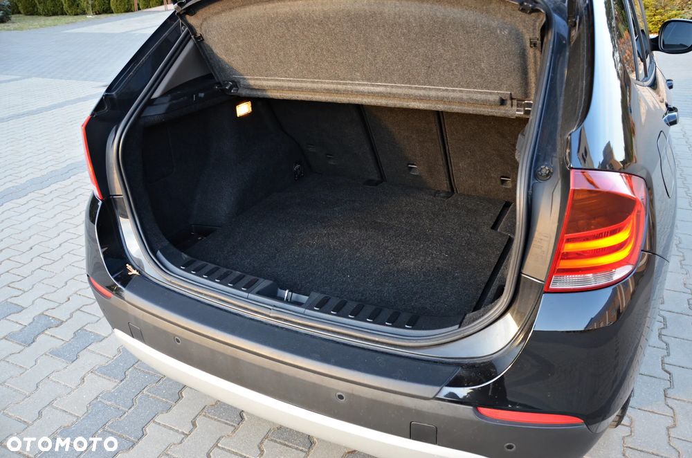 BMW X1 sDrive18d Sport Line - 10