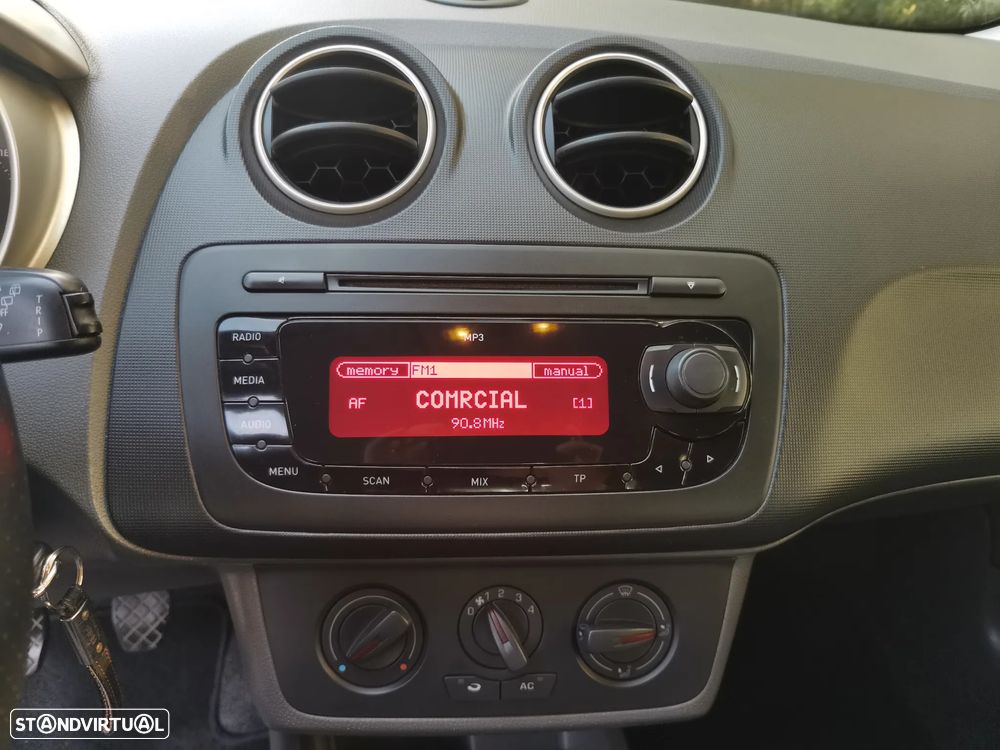 SEAT Ibiza 1.2 TDi Style DPF - 20