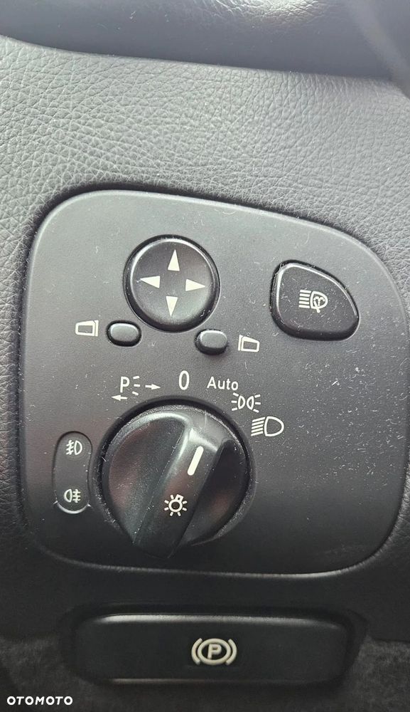 Mercedes-Benz CLK - 13