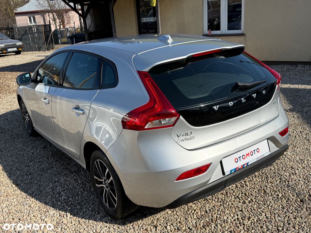 Volvo V40 D2 Kinetic - 8