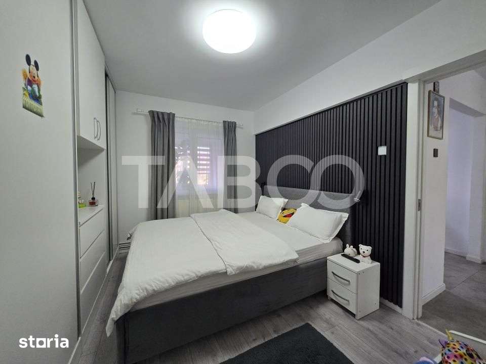 Apartament 2 camere de vanzare 51mpu decomandat Vasile Aaron Sibiu — fotografia 3