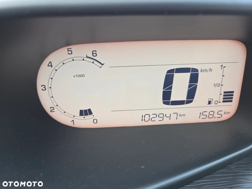 Citroën C3 Picasso 1.6i Exclusive - 24