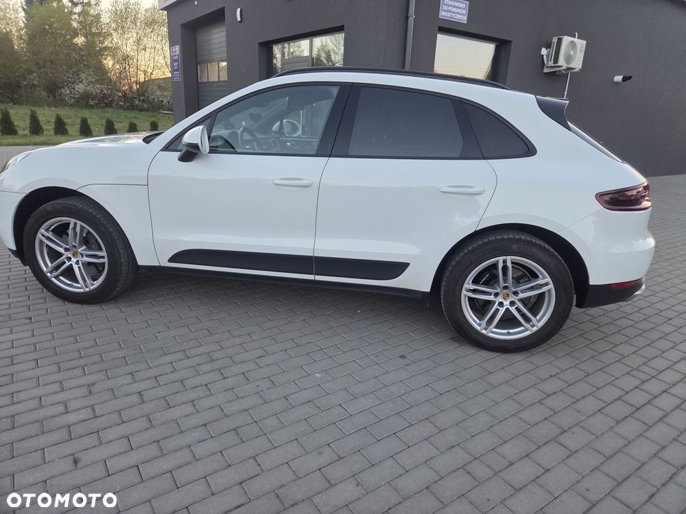 Porsche Macan Standard - 10