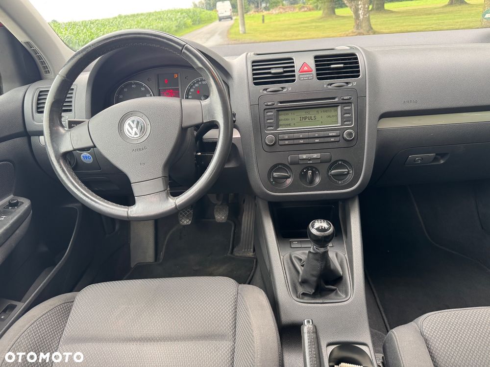 Volkswagen Golf 1.6 FSI Tour - 17