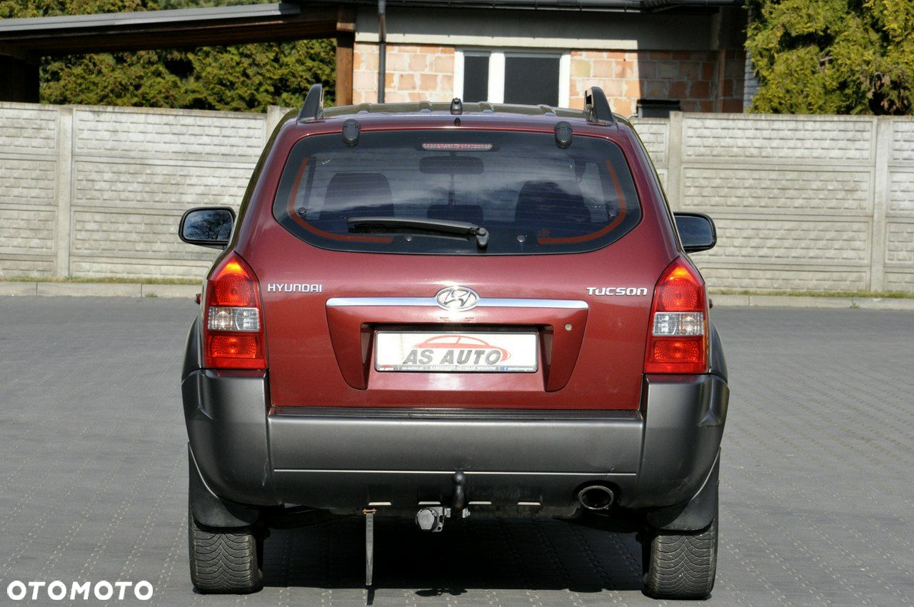 Hyundai Tucson 2.0 2WD GLS - 28