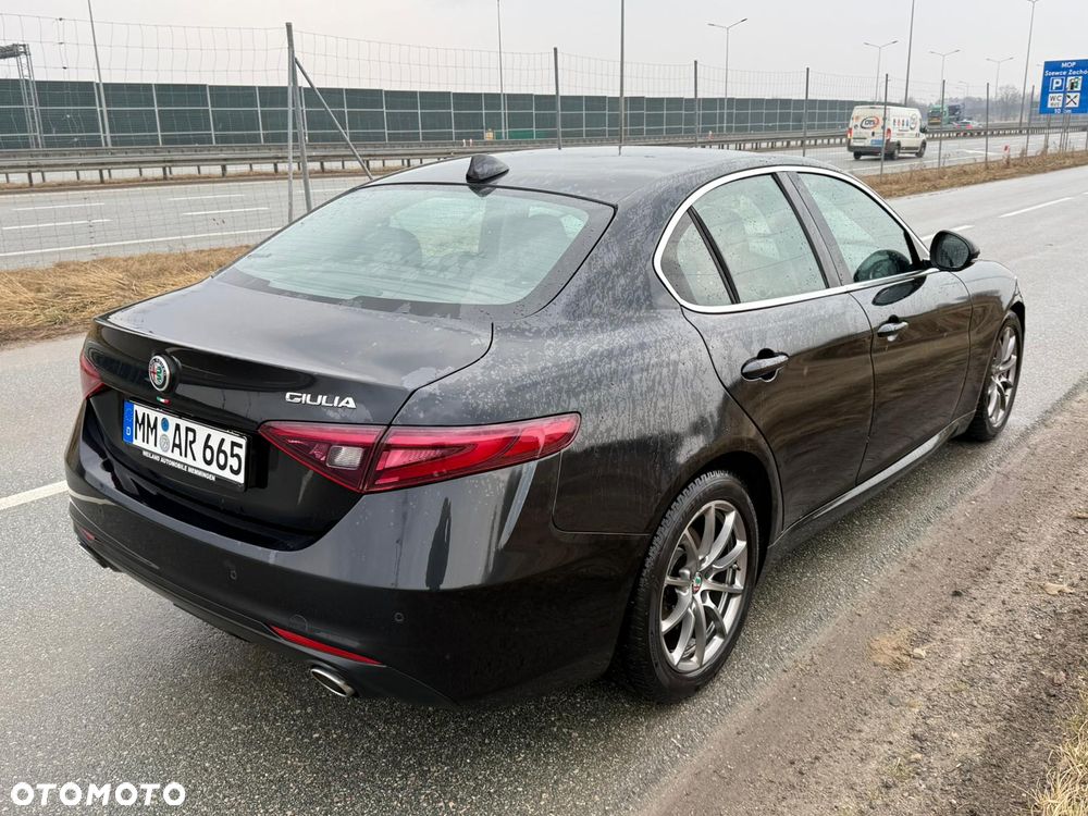 Alfa Romeo Giulia - 14