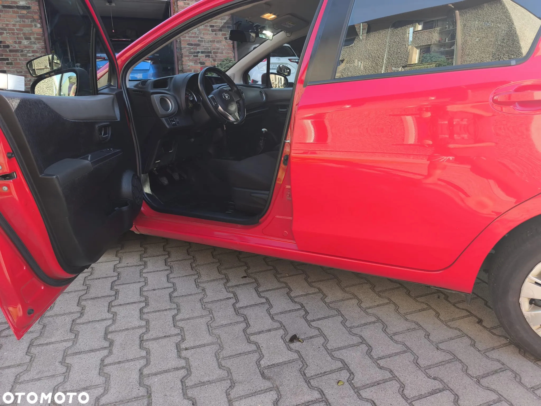 Toyota Yaris 1.33 Active - 10