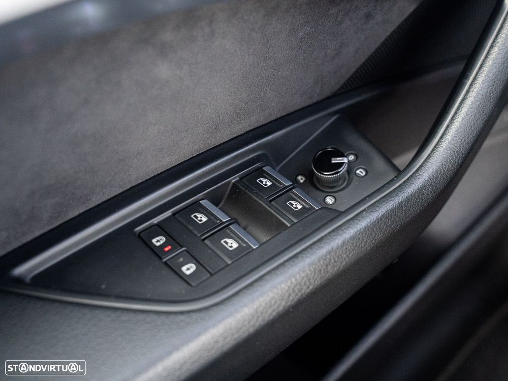 Audi e-tron 55 quattro S line - 43