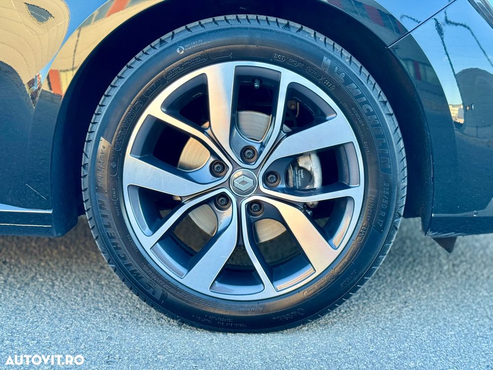 Renault Megane ENERGY dCi 110 EDC BOSE EDITION - 11