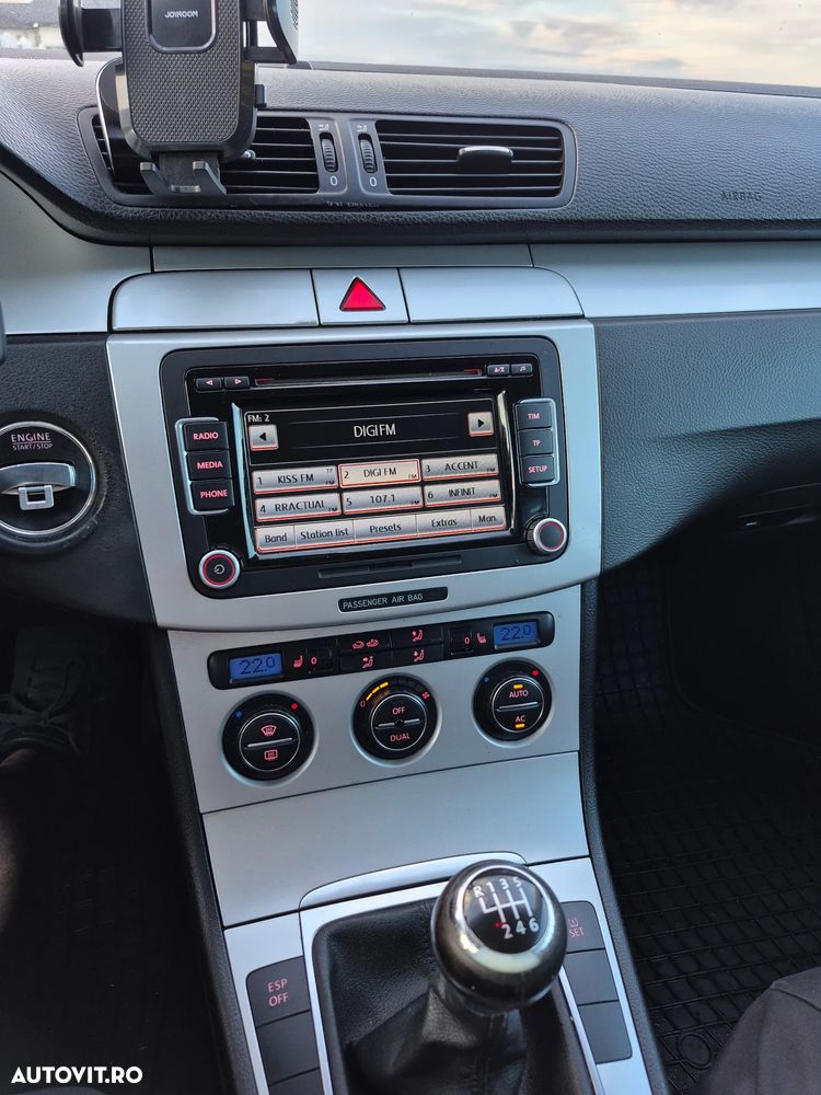 Volkswagen Passat - 9