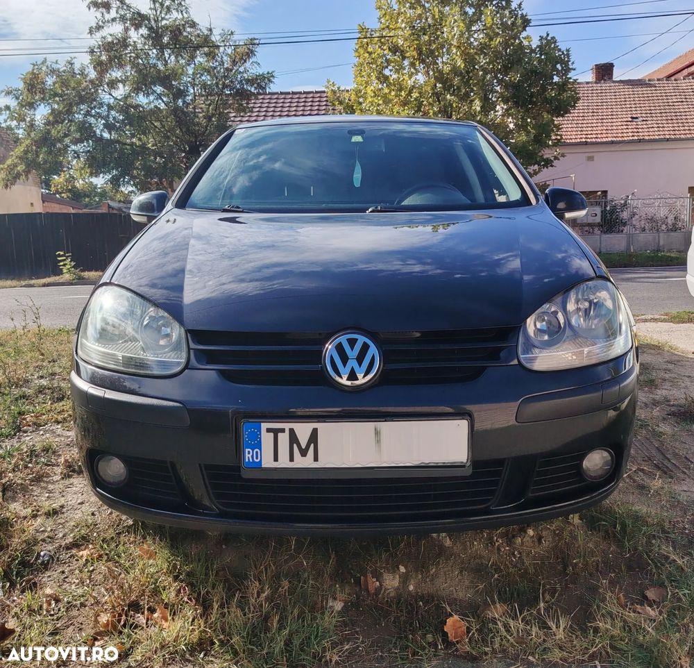 Volkswagen Golf - 1