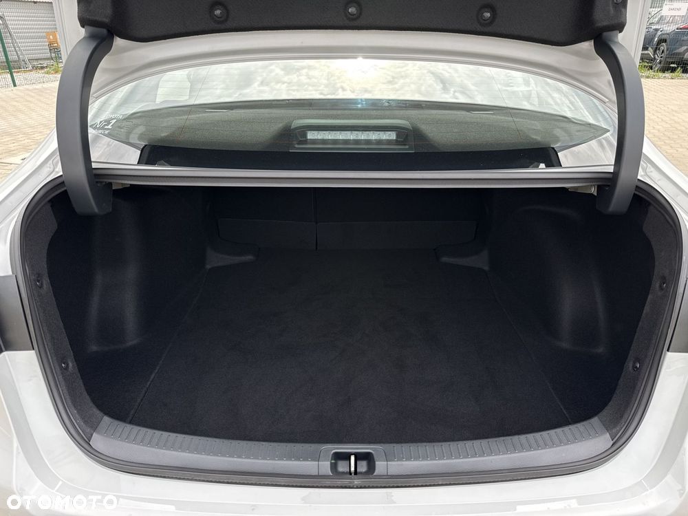 Toyota Corolla 1.8 Hybrid Comfort - 11