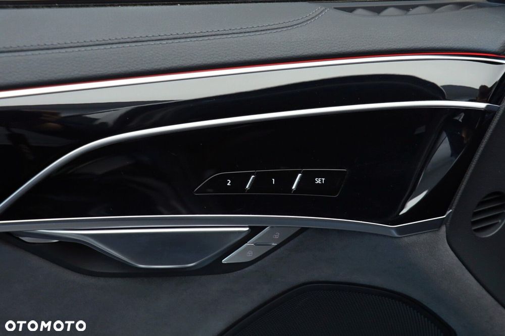 Audi A8 - 22