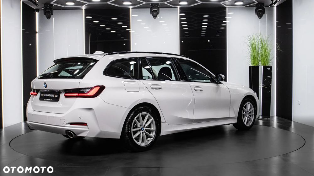 BMW Seria 3 318i Sport Line - 7