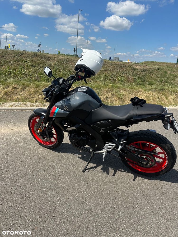 Yamaha MT - 9