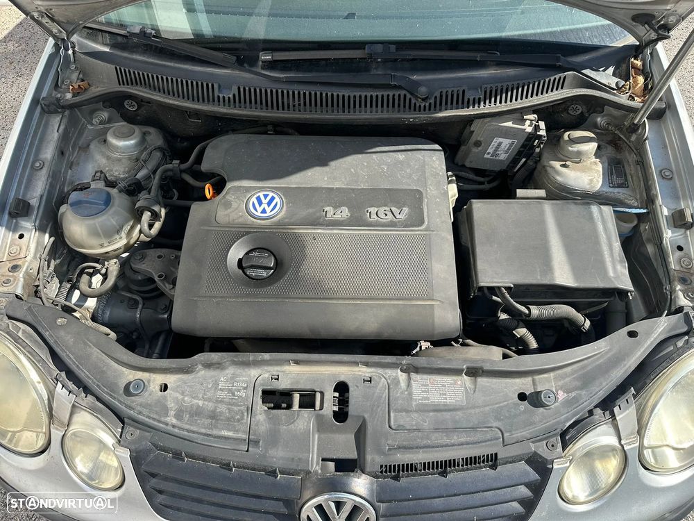 Polo 9N 1.4 16V 75 cv de 2002 para peças - 8