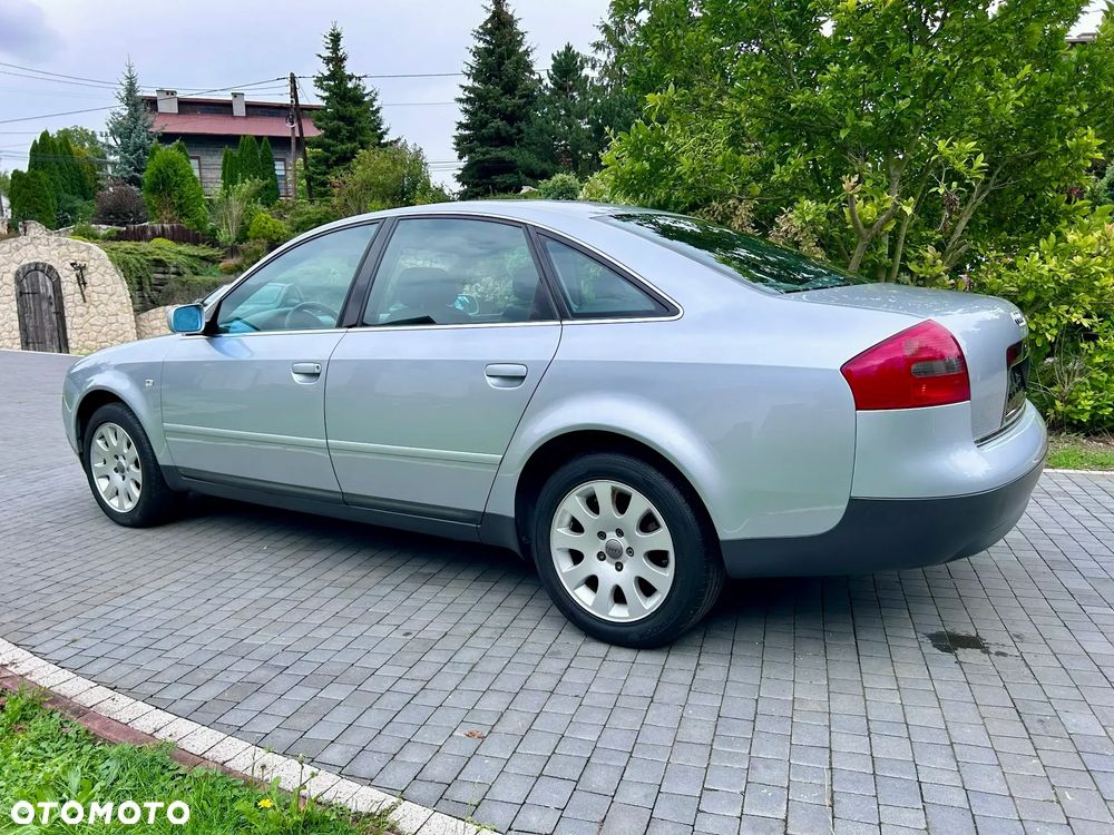 Audi A6 Limousine 2.4 - 5
