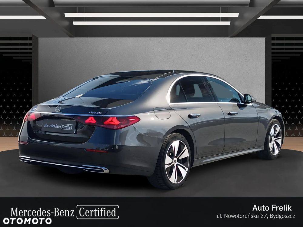 Mercedes-Benz Klasa E 300 PHEV 4-Matic Avantgarde 9G-Tronic - 5