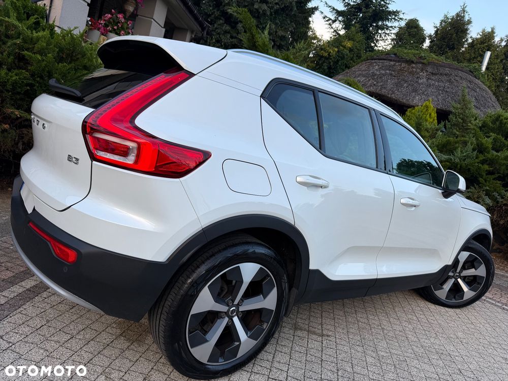Volvo XC 40 B3 B DKG Plus Dark - 10