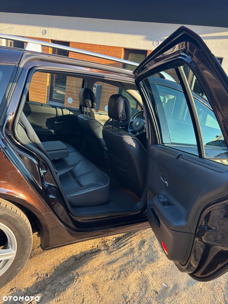 Renault Laguna 2.0 dCi FAP Initiale - 26