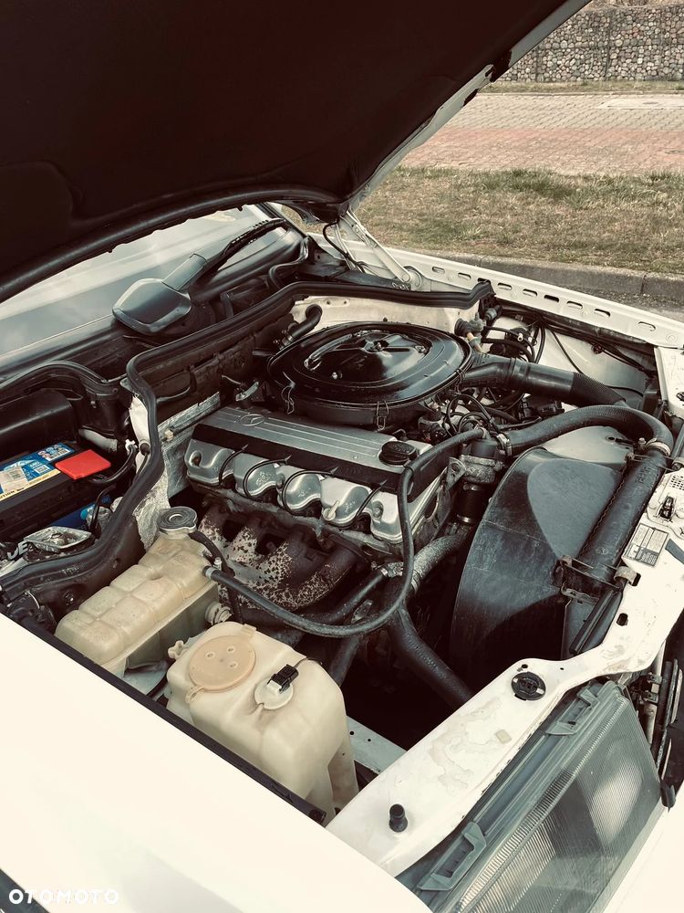 Mercedes-Benz W124 (1984-1993) - 11