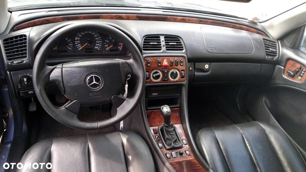 Mercedes-Benz CLK 230 Kompressor - 16